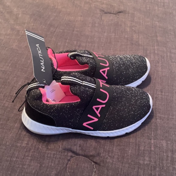 nautica girls shoes - Picture 2 of 3